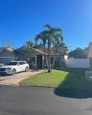 Edgewater Park, 13415 SW 113th Ct, Richmond Heights, Florida 33176, image 1