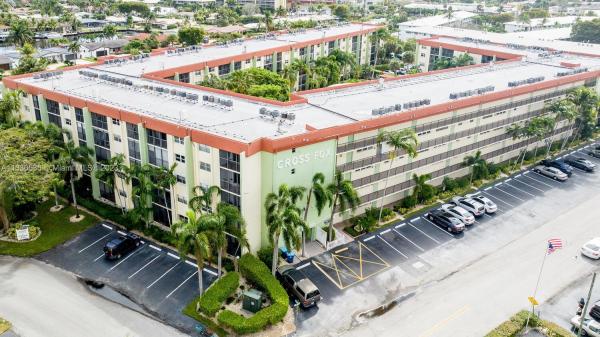 Cross Fox, 5431 NE 25th Ave #103B, Fort Lauderdale, Florida 33308, image 1
