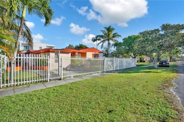 Central Miami, 6761 SW 31st St, Coral Terrace, Florida 33155, image 2