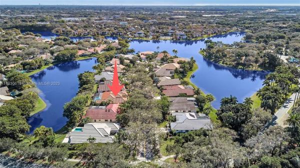Tequesta At Country Isles, 1004 Trailmore Ln, Weston, Florida 33326, image 1