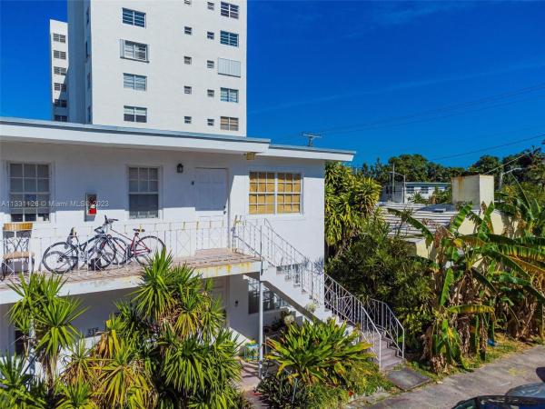 Villa Elena, 7800 Byron Ave #4, Miami Beach, Florida 33141, image 2