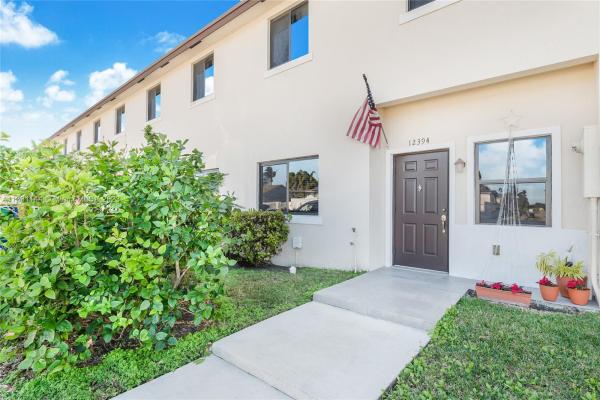 Princetonian Townhomes, 12394 SW 256th St #12394, Princeton, Florida 33032, image 1