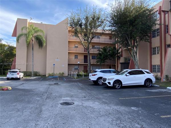 Ramblewood, 13715 Kendale Lakes Cir #A-206, Kendale Lakes, Florida 33183, image 1