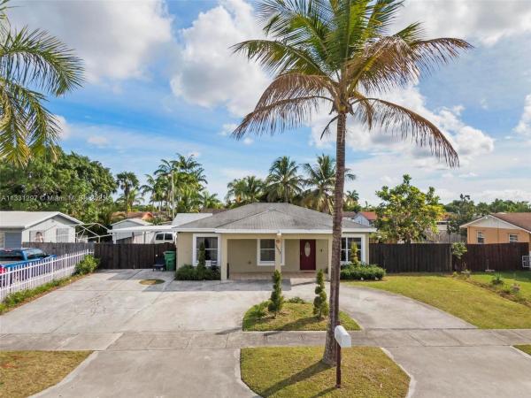 30033 SW 153rd Pl, Leisure City, Florida 33033, image 2