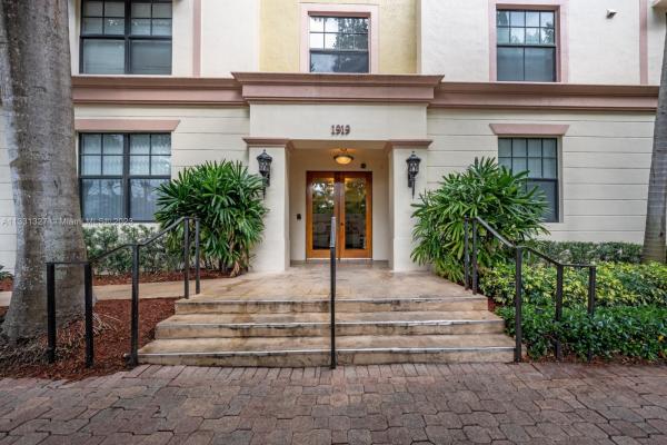 Regent Park At Young Circle, 1919 Van Buren St #715A, Hollywood, Florida 33020, image 2