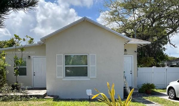 Northwood Pines, 3207 Pinewood Ave, West Palm Beach, Florida 33407, image 1