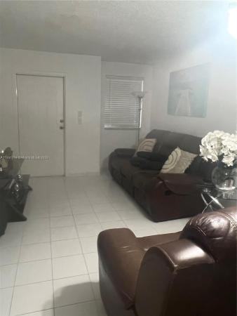 Vista Al Lago, 4681 NW 9th St #202, Miami, Florida 33126, image 2