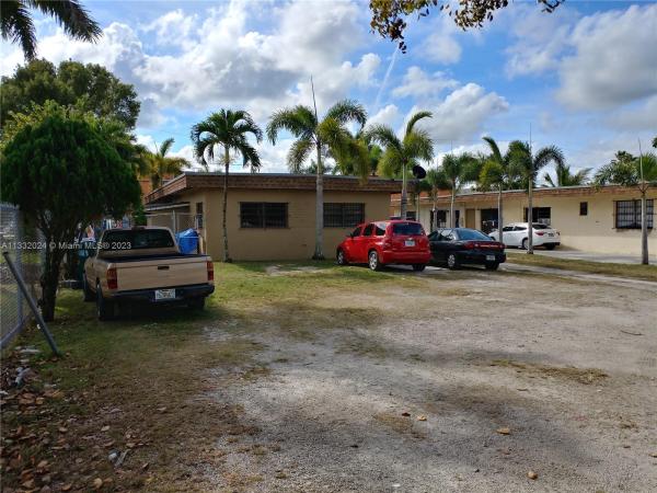 633 NW 1st St, Florida City, Florida 33034, image 1