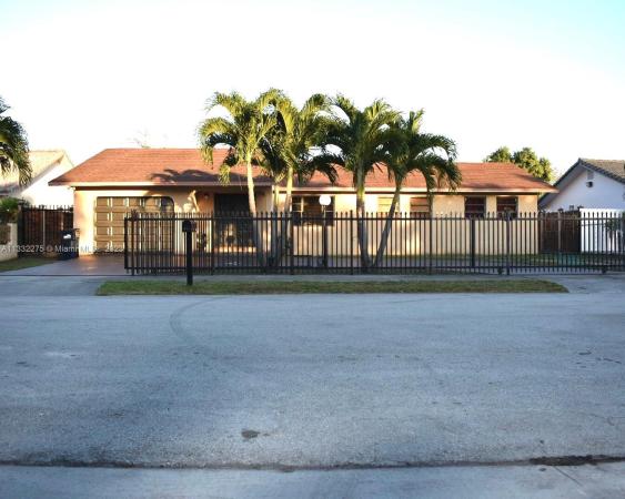 University Park East, 301 SW 135th Ave, Tamiami, Florida 33184, image 1