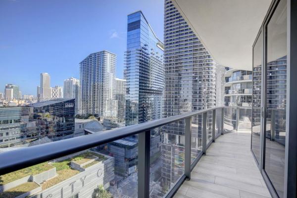 Brickell Heights West, 55 SW 9th St #2201, Miami, Florida 33130, image 2