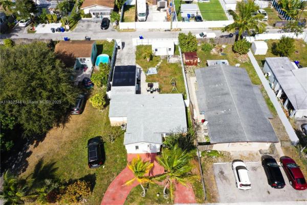 Hollywood Park, 2415 Roosevelt St, Hollywood, Florida 33020, image 2