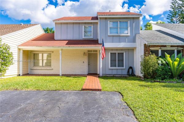 Hickory Lane Country Villas At Country Walk, 14417 SW 142nd Ct, Country Walk, Florida 33186, image 1
