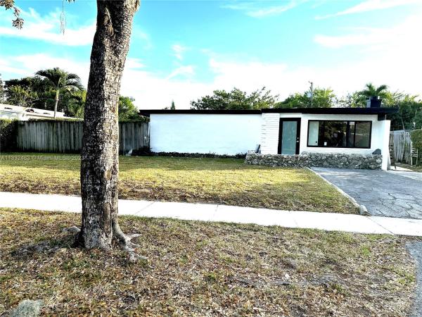 Dixie Gardens, 1420 NE 139th St, North Miami, Florida 33161, image 1