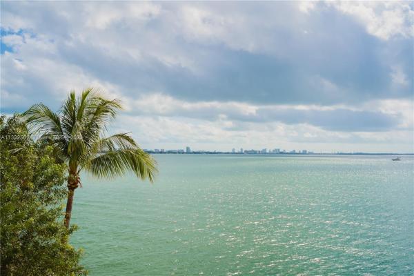 Villa Bay Vista, 2016 Bay Dr #307, Miami Beach, Florida 33141, image 1