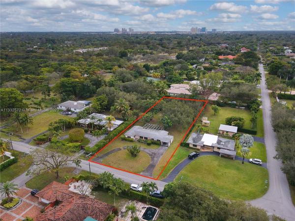 Sunkist Estates, 7930 SW 58th St, Glenvar Heights, Florida 33143, image 1