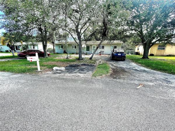 26211 SW 127th Ave, Unincorporated Dade County, Florida 33032, image 2