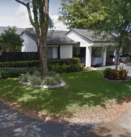 Villas Of Bonaventure, 370 Fairway Cir #13, Weston, Florida 33326, image 1