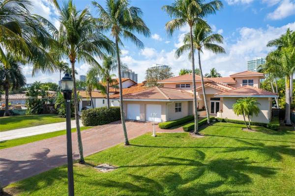 Golden Beach, 230 Golden Beach Dr, Golden Beach, Florida 33160, image 1