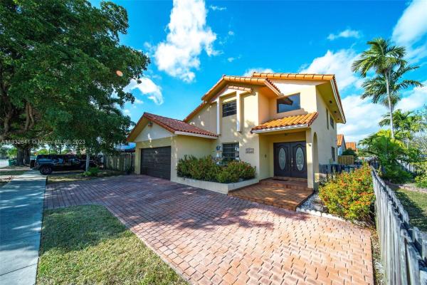 Rosmont, 10751 SW 38th St, University Park, Florida 33165, image 1