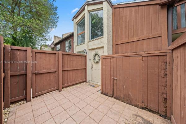 Snapper Village, 7014 SW 114 Pl #53, Kendall, Florida 33173, image 2