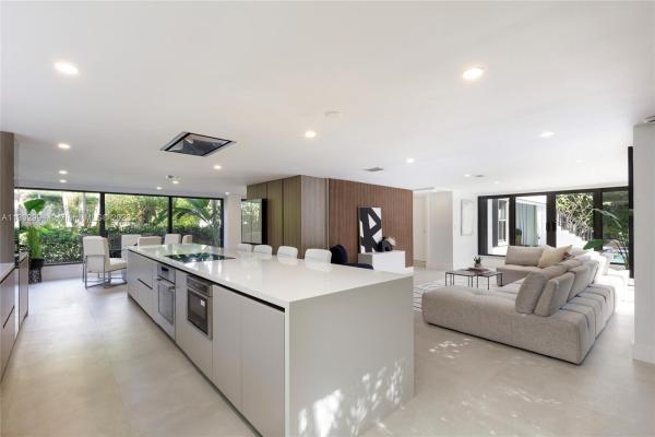 Sans Souci, 2 N Prospect Dr, Coral Gables, Florida 33133, image 1