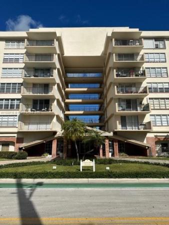 Longwood Towers, 1001 91 St #603, Bay Harbor Islands, Florida 33154, image 1