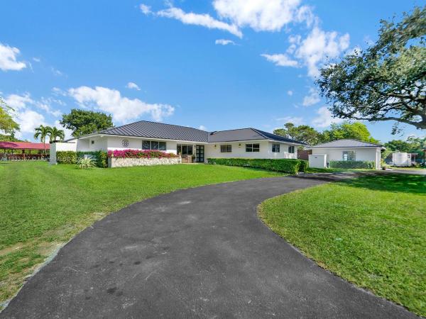Horse Country, 12201 SW 64th St, Kendale Lakes, Florida 33183, image 1
