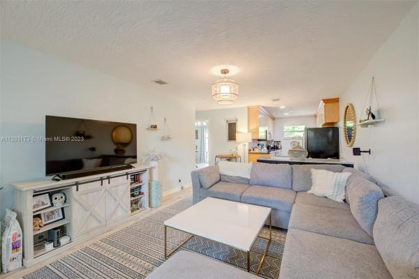 Asoka, 1342 Holly Heights Dr #11, Fort Lauderdale, Florida 33304, image 1