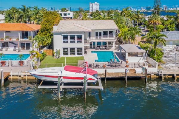 Sans Souci Estates, 1970 NE 118th Rd, North Miami, Florida 33181, image 1