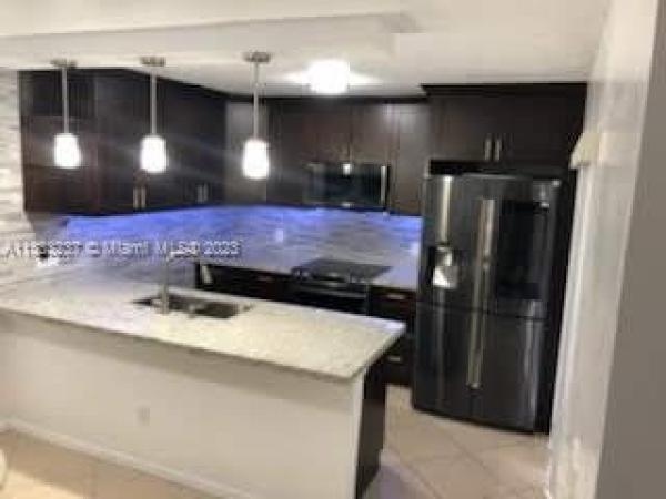 Village At Lake Pine, 831 SW 118th Ter, Davie, Florida 33325, image 2