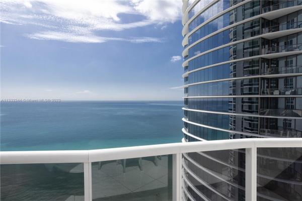 Tdr Tower 3, 15811 SE Collins Ave #2606, Sunny Isles Beach, Florida 33160, image 2
