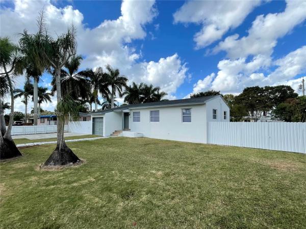 Ponce De Leon, 159 NW 14th St, Homestead, Florida 33030, image 1