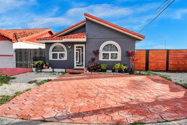 Alameda Jardins, 2798 W 74th Ter, Hialeah, Florida 33016, image 1