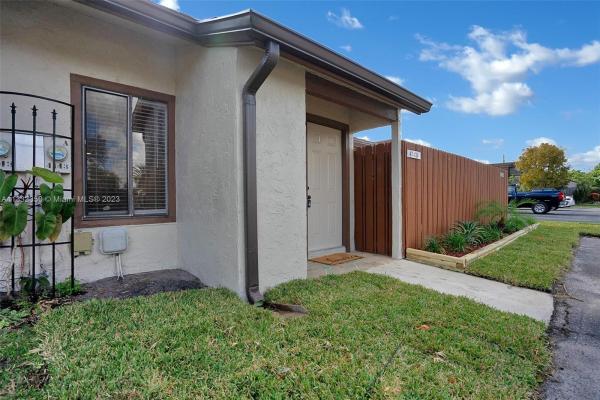 Lake Colony, 4143 Palm Bay Cir #A, West Palm Beach, Florida 33406, image 1