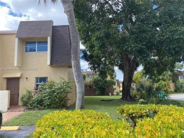 Blueberry Hill, 5742 Blueberry Ct #45, Lauderhill, Florida 33313, image 1