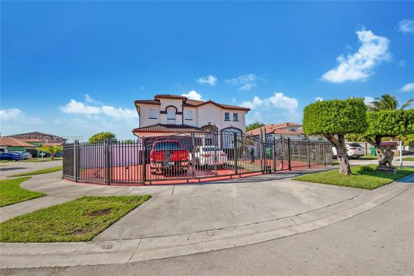28284 SW 133rd Ave, Unincorporated Dade County, Florida 33033, image 2