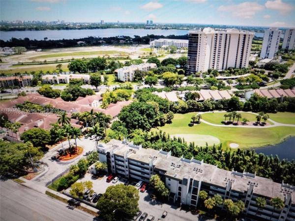 Presidential Golfview, 2050 N Congress Ave #206, West Palm Beach, Florida 33401, image 2