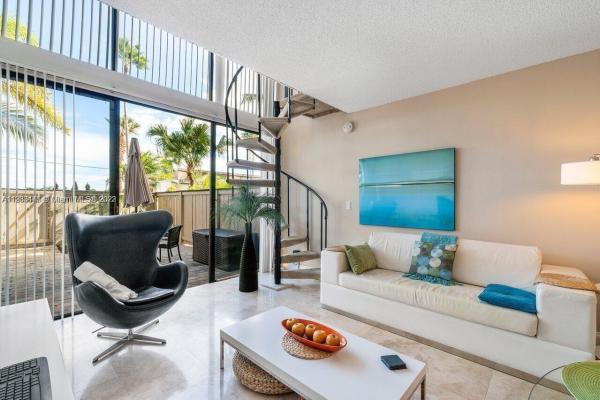Lakeshore Club, 1830 Embassy Dr #122, West Palm Beach, Florida 33401, image 1