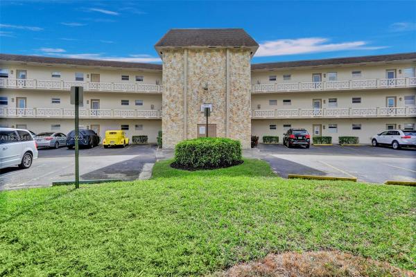 Karisa Gardens, 4800 NW 35th St #608, Lauderdale Lakes, Florida 33319, image 1