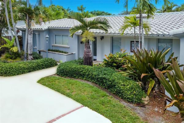Hollywood Lakes, 1419 Washington St, Hollywood, Florida 33020, image 2
