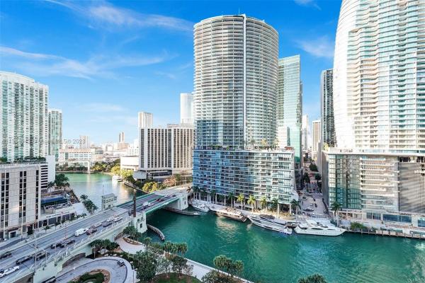 Icon Brickell Tower 1, 475 Brickell Ave #1815, Miami, Florida 33131, image 2