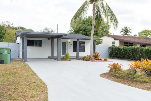 Breezyway Manor, 1380 SW 34th Ave, Fort Lauderdale, Florida 33312, image 1