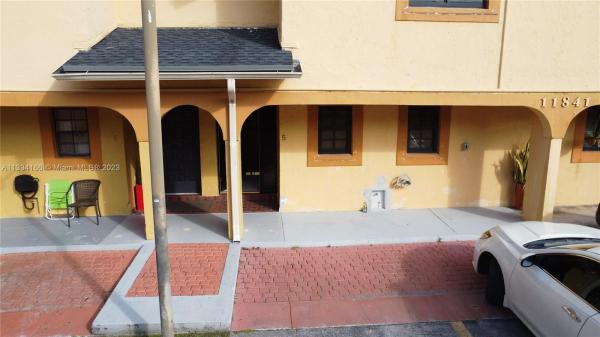 International Princess, 11841 SW 18th St #5-21, Tamiami, Florida 33175, image 1
