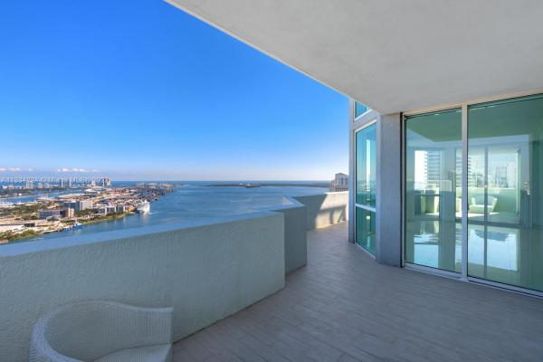 Vizcayne North, 244 Biscayne Blvd #4003, Miami, Florida 33132, image 2