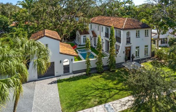 Coral Gables Country Club, 2623 N Greenway Dr, Coral Gables, Florida 33134, image 2