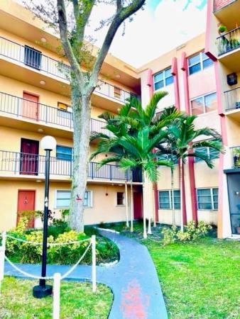 Ramblewood, 13715 Kendale Lakes Cir #PH-A6, Kendale Lakes, Florida 33183, image 1