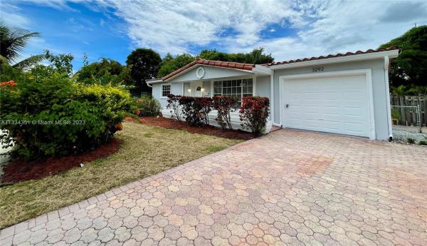 Oriole Estates, 3292 NW 42nd St, Lauderdale Lakes, Florida 33311, image 2