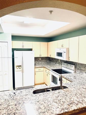 Century Park, 8826 W Flagler St #101, Fountainebleau, Florida 33174, image 2