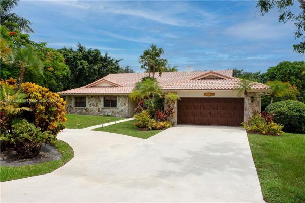 Olde Bridge Run, 11930 SW 18th Ct, Davie, Florida 33325, image 1
