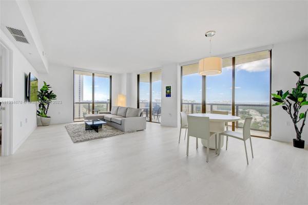 Sayan, 16275 Collins Ave #1804, Sunny Isles Beach, Florida 33160, image 1